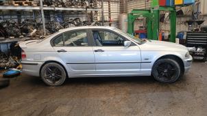 BMW 3 serie 318i Vehículo de desguace (1998, Gris)