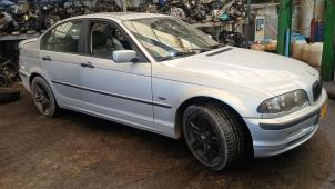 BMW 3 serie 318i Vehículo de desguace (1998, Gris)