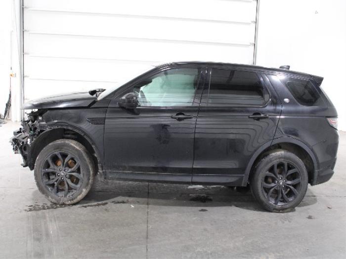 Landrover Discovery Sport 2.0 TD4 180 16V Salvage vehicle (2018, Black)