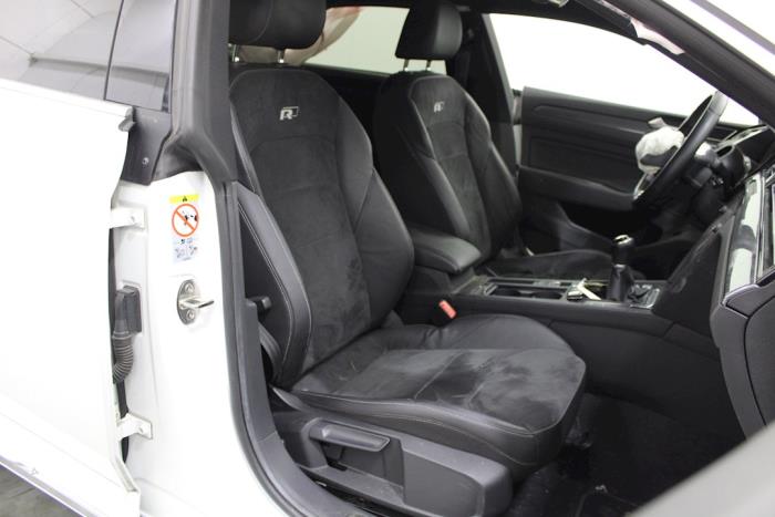 Volkswagen Arteon 1.5 TSI 16V Salvage vehicle (2018, White)