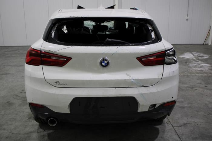 BMW X2 sDrive 18i 1.5 12V TwinPower Turbo Épave (2018, Blanc)