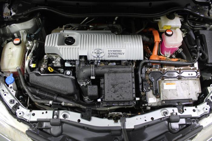 Toyota Auris Touring Sports 1.8 16V Hybrid Schrottauto (2014, Grau)