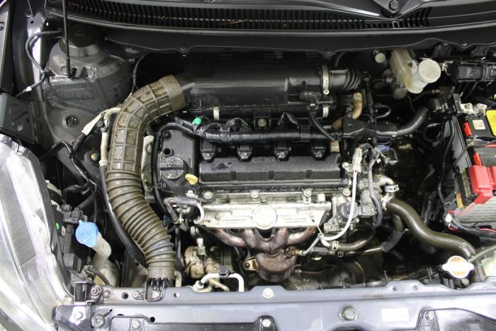 Baleno Enginetype Suzuki Baleno 1.2 Dual Jet 16V Salvage vehicle (2019, Black)