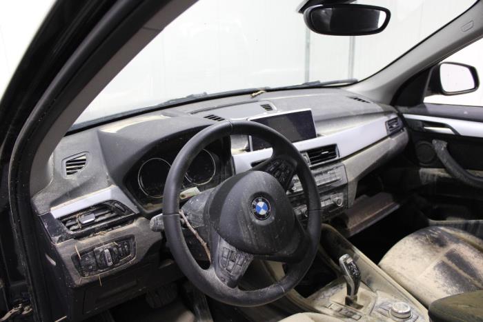 BMW X1 sDrive 16d 1.5 12V TwinPower Schrottauto (2020, Schwarz)