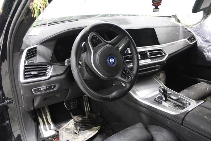 BMW X5 xDrive 45 e iPerformance 3.0 24V Épave (2021, Noir)