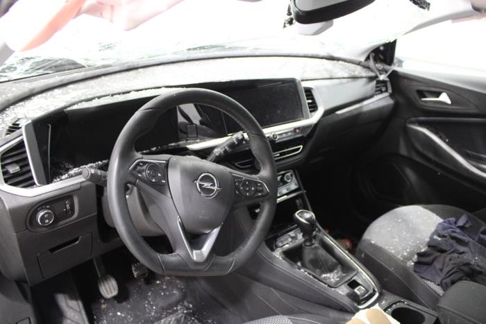 Opel Grandland/Grandland X 1.2 Turbo 12V Vehículo de desguace (2022, Negro)