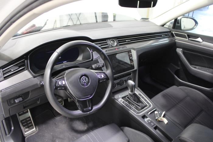 Volkswagen Passat Variant 2.0 TDI 16V 190 4Motion Épave (2017, Blanc)