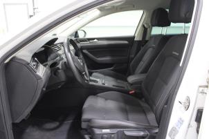Volkswagen Passat Variant 2.0 TDI 16V 190 4Motion Épave (2017, Blanc)