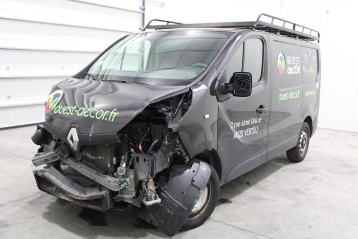 Renault Trafic 1.6 dCi 90 Samochód złomowany (2015, Czarny)
