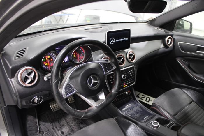 Mercedes GLA 2.2 200 CDI, d 16V Vehículo de desguace (2015, Gris)