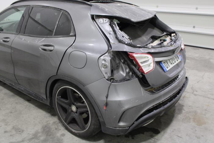 Mercedes GLA 2.2 200 CDI, d 16V Salvage vehicle (2015, Gray)