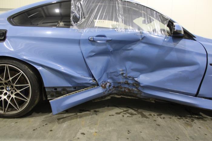 BMW M4 M4 3.0 24V Turbo Competition Package Schrottauto (2017  