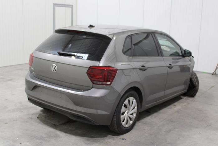 Volkswagen Polo VI 1.0 12V BlueMotion Technology Vehículo de desguace (2018, Gris)