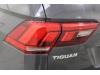 Volkswagen Tiguan 2.0 TDI 16V BlueMotion Technology SCR Samochód złomowany (2016, Czarny)