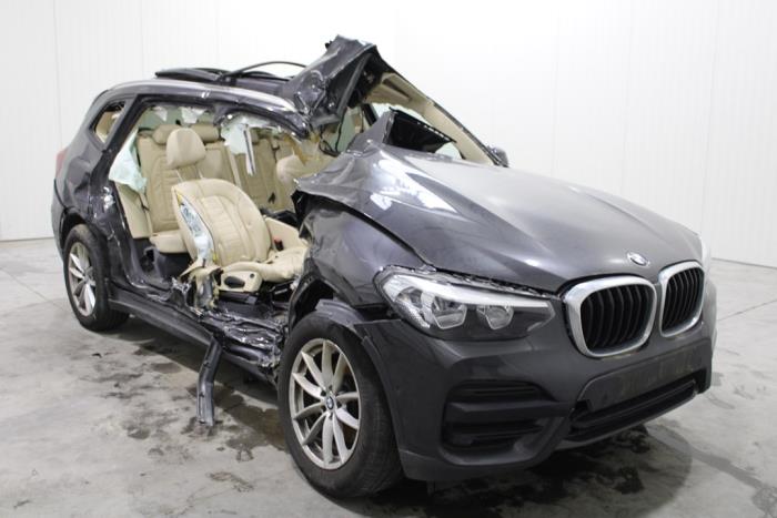 BMW X3 sDrive 18d 2.0 TwinPower Turbo 16V Vehículo de desguace (2020, Gris)