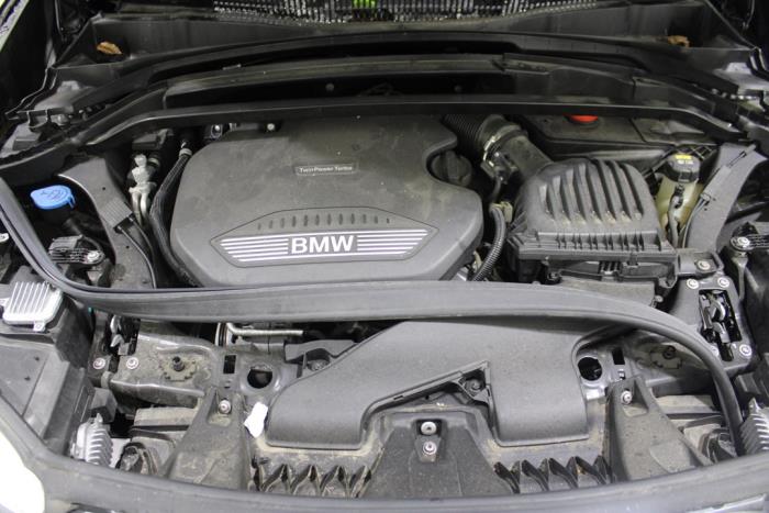 BMW X1 sDrive 16d 1.5 12V TwinPower Vehículo de desguace (2019, Gris)