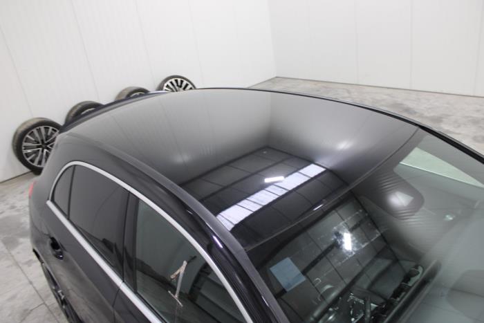 Mercedes A-Klasse AMG 2.0 A-35 AMG Turbo 16V 4Matic Schrottauto 