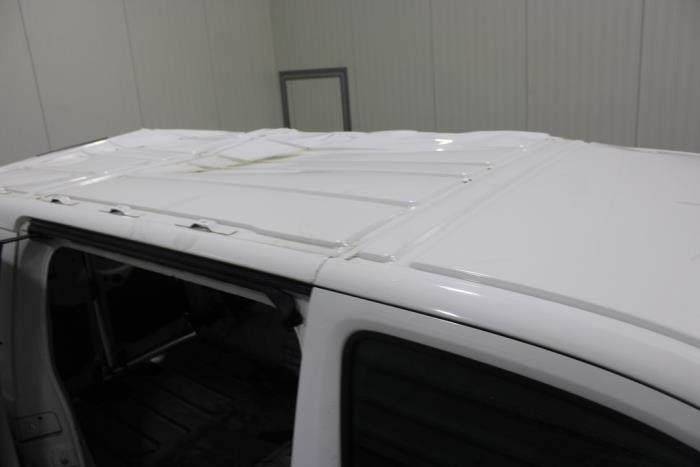 Toyota ProAce 2.0 D-4D 122 16V Schrottauto (2021, Weiß)