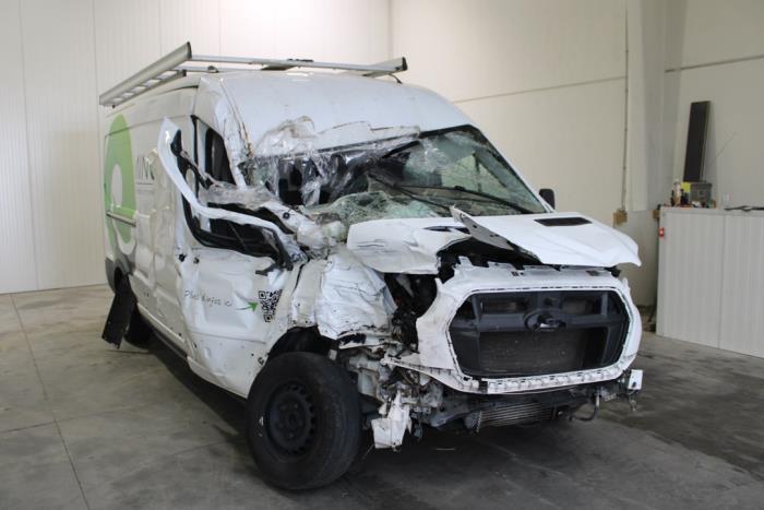 Transit Incomplete Vehicle Ford Transit 2.0 TDCi 16V Eco Blue 130 RWD Salvage vehicle (2022, White)
