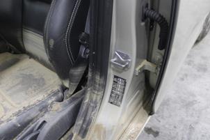 Volvo V60 I 2.0 D4 16V Samochód złomowany (2017, Szary)