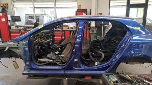 Renault Megane IV 1.6 GT Energy TCe 205 EDC Samochód złomowany (2017, Niebieski)