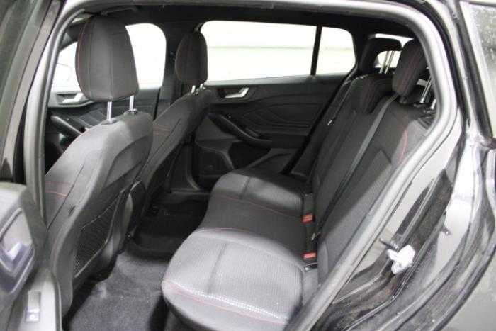 Ford Focus 4 Wagon 1.0 Ti-VCT EcoBoost 12V 125 Épave (2021, Noir)