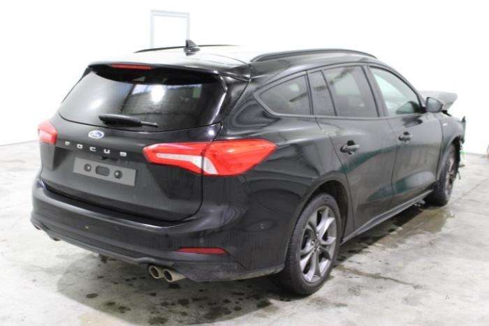 Ford Focus 4 Wagon 1.0 Ti-VCT EcoBoost 12V 125 Épave (2021, Noir)