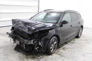 Ford Focus 4 Wagon 1.0 Ti-VCT EcoBoost 12V 125 Épave (2021, Noir)
