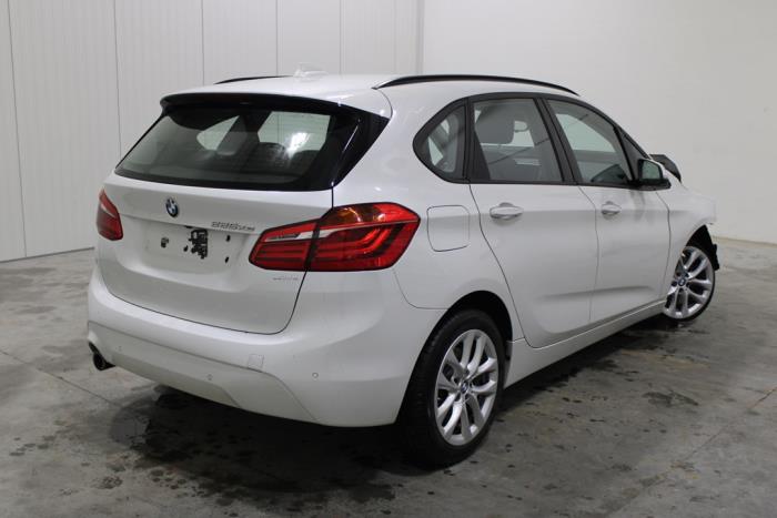 BMW 2 serie Active Tourer 216i 1.5 TwinPower Turbo 12V Salvage vehicle (2021, White)