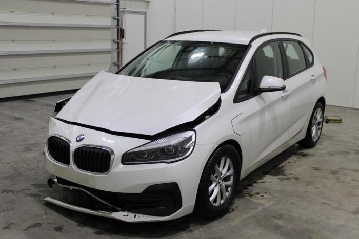 BMW 2 serie Active Tourer 216i 1.5 TwinPower Turbo 12V Salvage vehicle (2021, White)