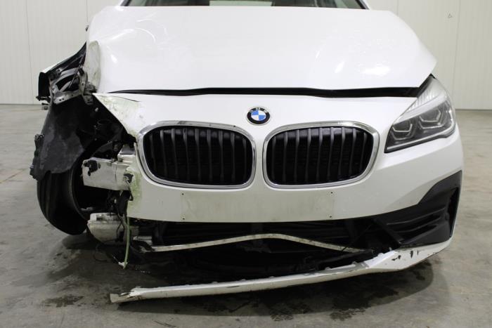BMW 2 serie Active Tourer 216i 1.5 TwinPower Turbo 12V Salvage vehicle (2021, White)