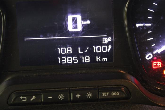 Peugeot Expert 1.5 BlueHDi 120 Schrottauto (2022, Weiß)
