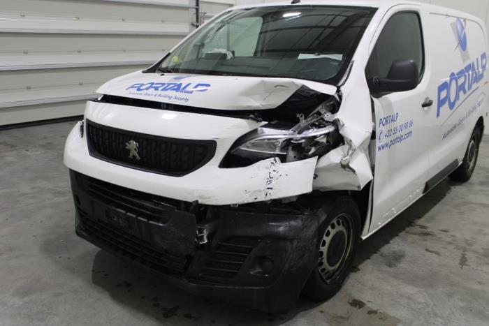 Peugeot Expert 1.5 BlueHDi 120 Schrottauto (2022, Weiß)