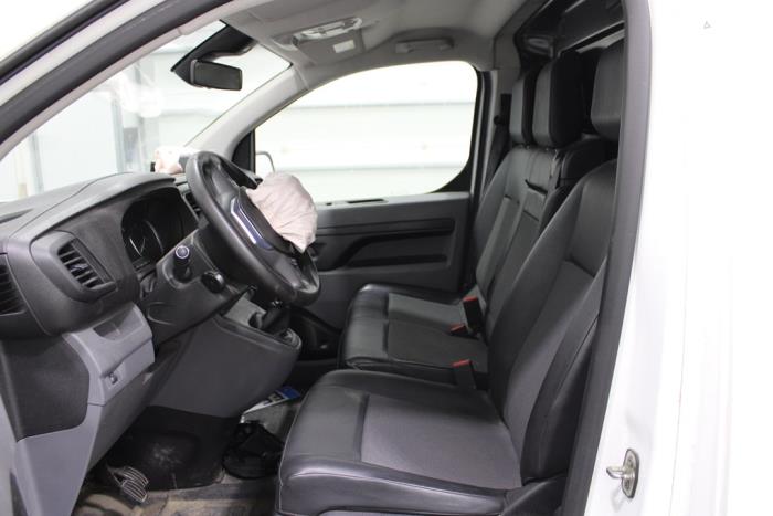 Peugeot Expert 1.6 Blue HDi 115 Vehículo de desguace (2019, Blanco)