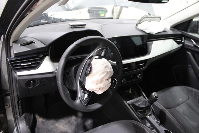 Skoda Kamiq 1.5 TSI 16V Samochód złomowany (2023, Szary)