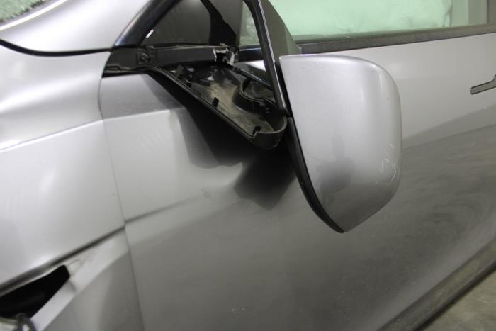 Tesla Model Y Long Range,Performance Skrotfordon (2023, GRIJS)