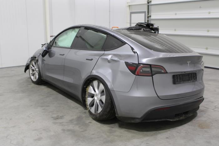Tesla Model Y Long Range,Performance Skrotfordon (2023, GRIJS)