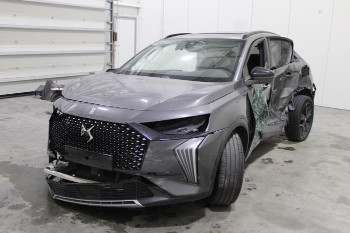 DS Automobiles DS 7 1.6 16V E-Tense 300 4x4 Samochód złomowany (2023, Szary)