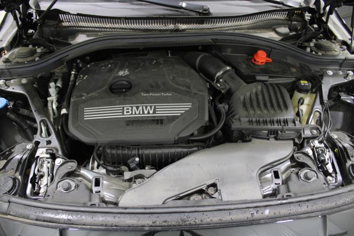 BMW 1 serie 118i 1.5 TwinPower 12V Vehículo de desguace (2020, Negro)