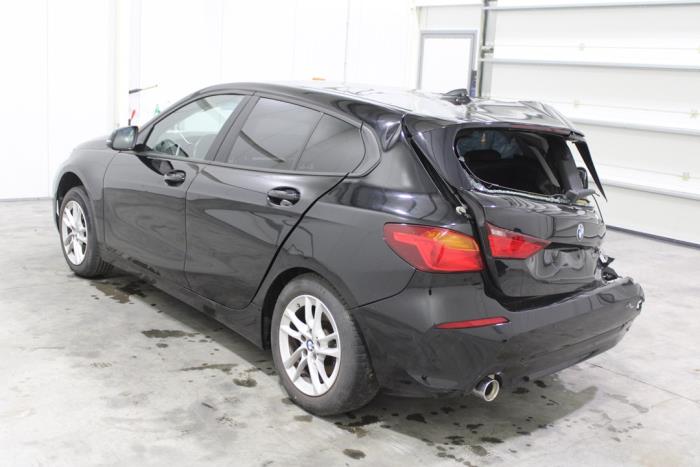 BMW 1 serie 118i 1.5 TwinPower 12V Vehículo de desguace (2020, Negro)