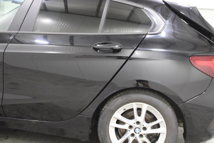 BMW 1 serie 118i 1.5 TwinPower 12V Vehículo de desguace (2020, Negro)