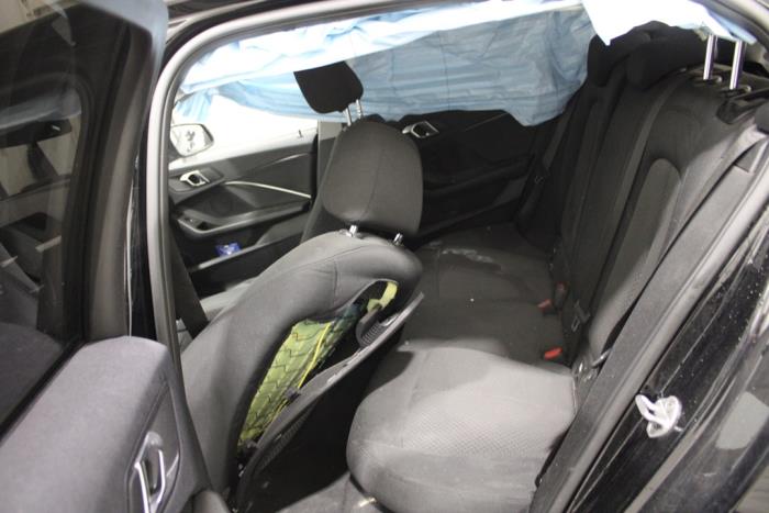 BMW 1 serie 118i 1.5 TwinPower 12V Vehículo de desguace (2020, Negro)