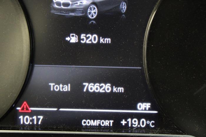 BMW 1 serie 118i 1.5 TwinPower 12V Vehículo de desguace (2020, Negro)