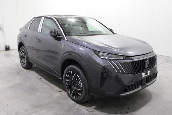 Peugeot 3008 III 1.2 12V Hybrid 136 Schrottauto (2025, Grau)