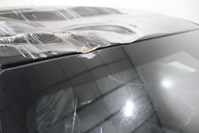 Peugeot 3008 III 1.2 12V Hybrid 136 Schrottauto (2025, Grau)