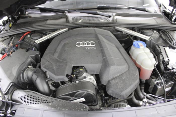 Audi A4 Avant 1.4 TFSI 16V Épave (2018, Gris)