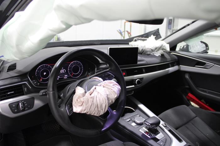 Audi A4 Avant 1.4 TFSI 16V Épave (2018, Gris)
