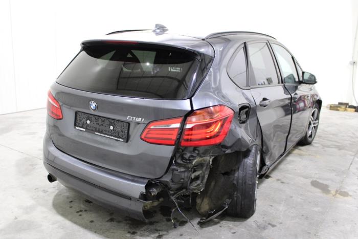 BMW 2 serie Active Tourer 218i 1.5 TwinPower Turbo 12V Épave (2021, Gris)