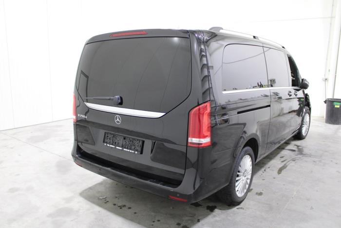 Mercedes V 2.1 250 BlueTEC, 250 d 16V Épave (2019, Noir)