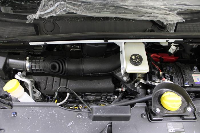 Renault Trafic 2.0 dCi 16V 130 Schrottauto (2024, Weiß)
